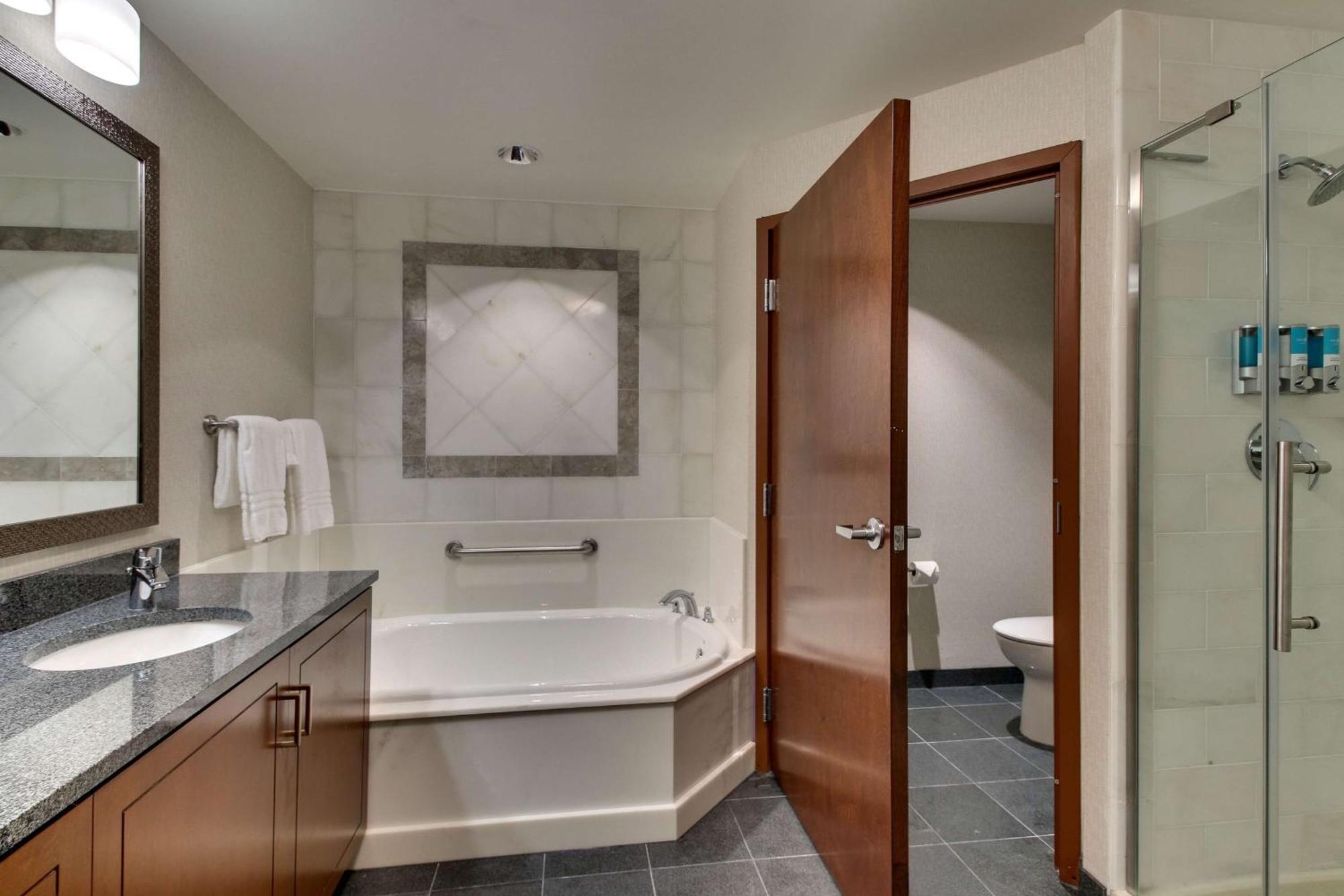 Drury Plaza Hotel Richmond Glen Allen Esterno foto